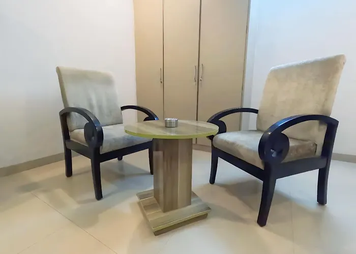 Global Luxury Stay