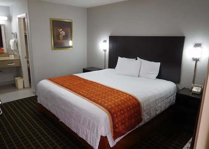 Deluxe Inn
