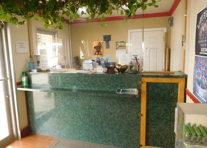 Deluxe Inn