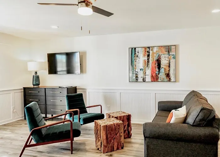 105 Queen Pet Friendly Suite, 1St Floor Nest