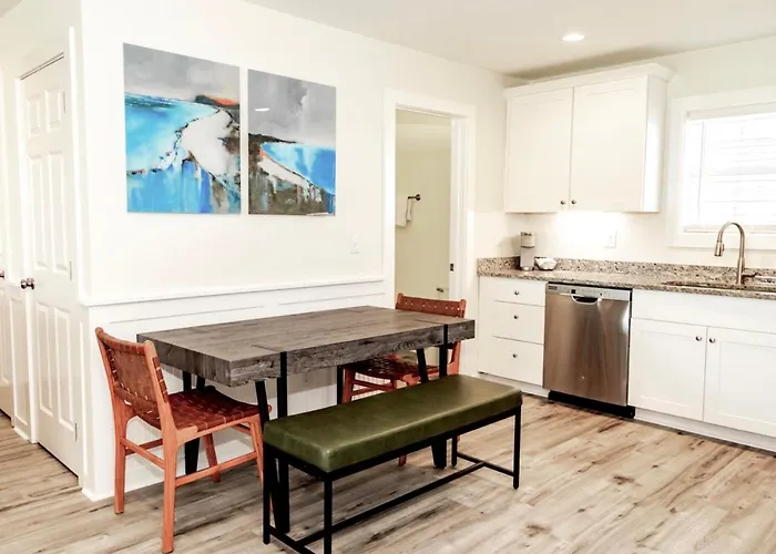 104 Queen Pet Friendly Suite, 1St Floor Nest