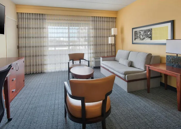 Courtyard By Marriott Mt. Laurel