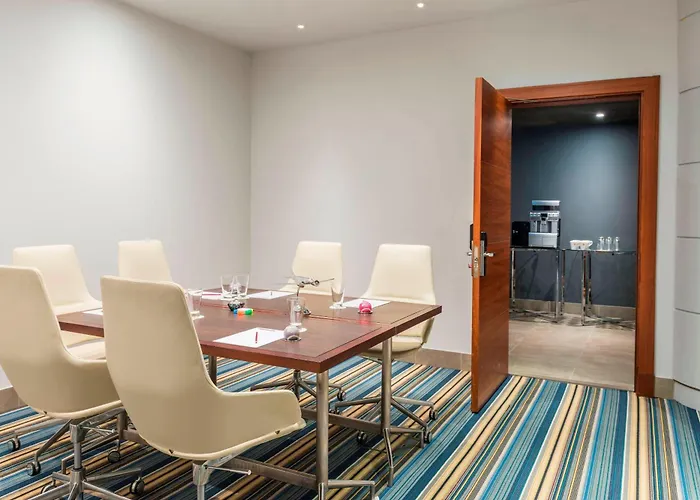 Hotel Aloft By Marriott Abu Dabi
