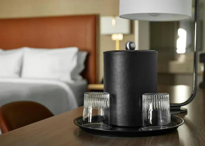 Courtyard By Marriott Los Angeles Pasadena Old Town
