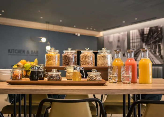 Courtyard By Marriott Paris Arcueil