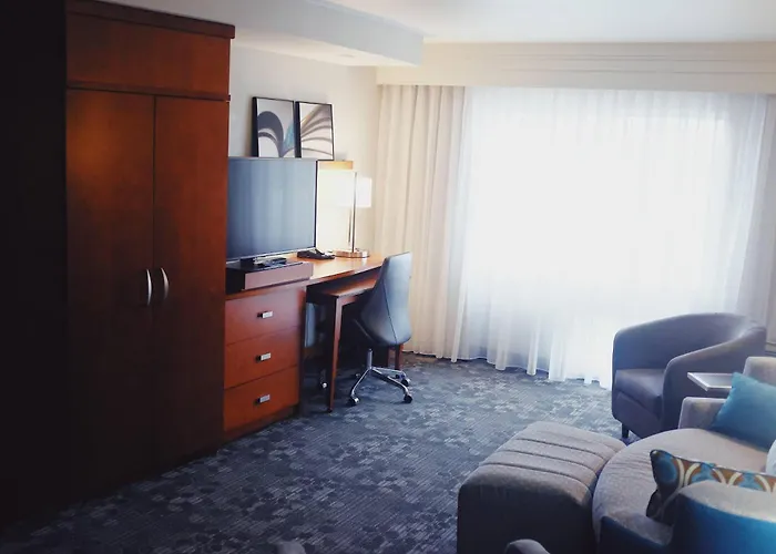 Courtyard By Marriott Owensboro