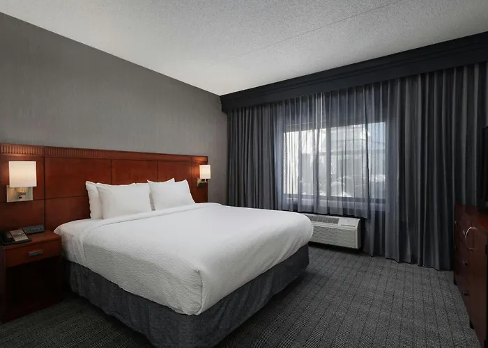 Courtyard By Marriott Denver Central Park