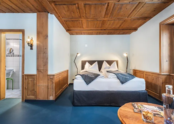 Hotel Piz Mitgel