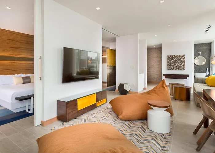 The Envoy Hotel, Autograph Collection