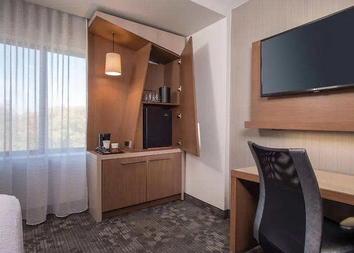 Courtyard By Marriott Shippensburg