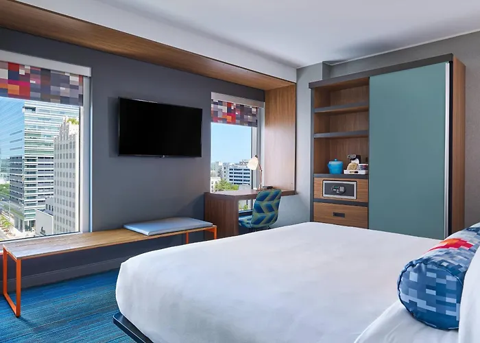 Aloft By Marriott Austin Downtown Hotel