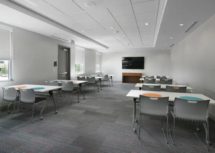 Aloft By Marriott Austin Round Rock Hotel