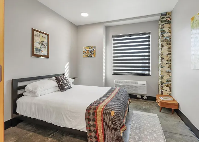 Pet And Family Friendly First Floor Group Suite