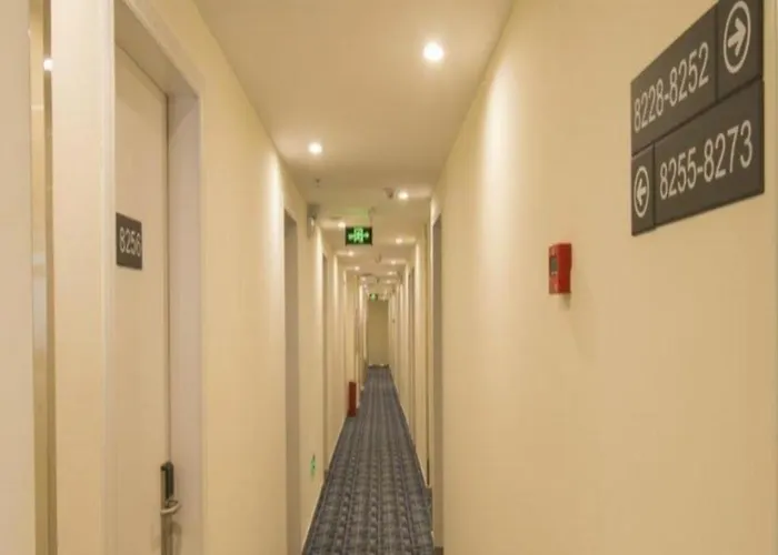 7 Days Inn Ya'An Langqiao Pedestrian Street Center