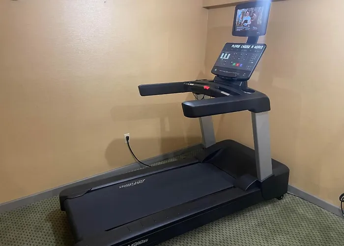 Holiday Inn Express Cleveland Downtown By Ihg