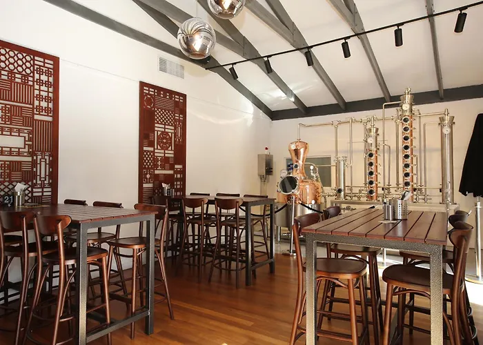 Mahogany Inn And Distillery