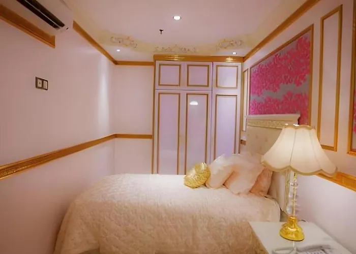 Lace Boutique Hotel