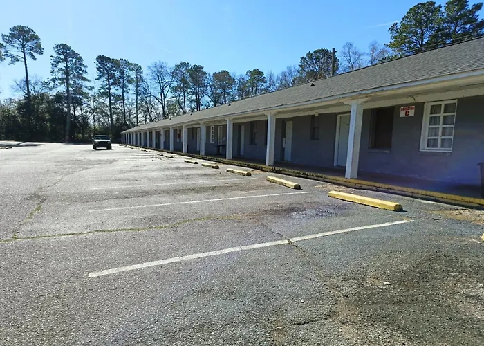 Crown Inn By Oyo Orangeburg Hwy 301