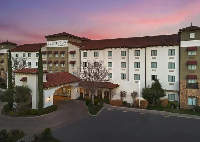Courtyard By Marriott Paso Robles Hotel