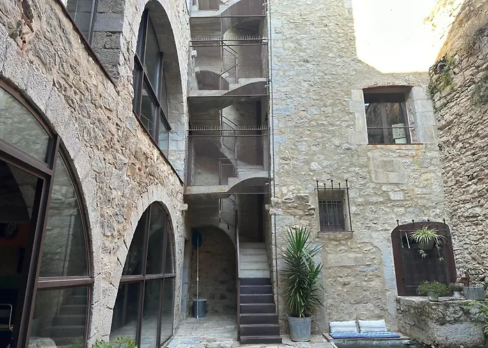 As Palau Dels Alemanys Suites Boutique Monument Gerona