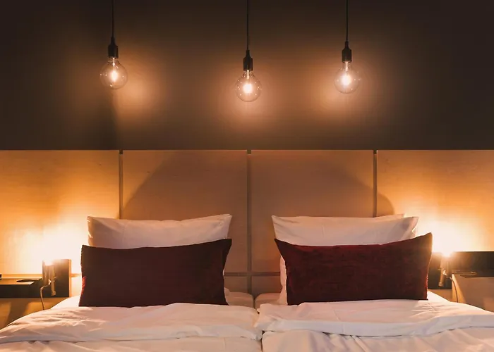 Svalbard Hotell | The Vault
