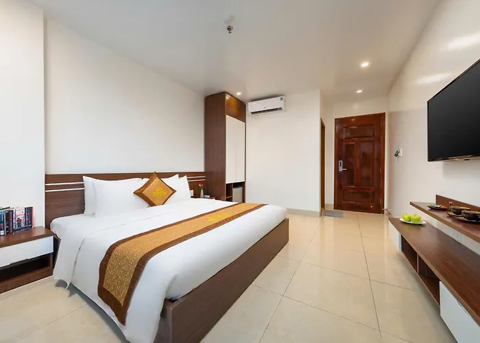 Tung Quang Hotel