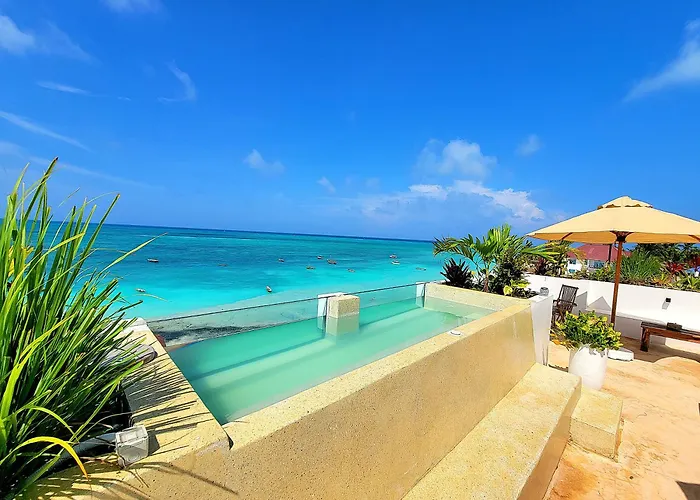 Aluna Beach Apartments