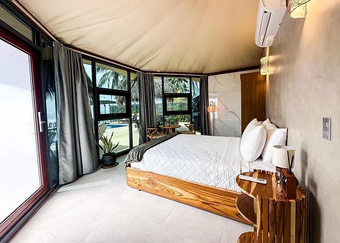 Almare Zonte - Beachfront Glamping Hotel