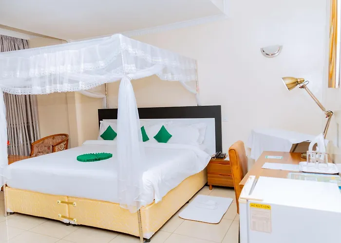 Five To Five Hotel