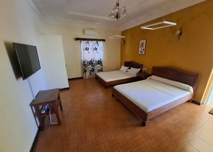 Lotus Hotel