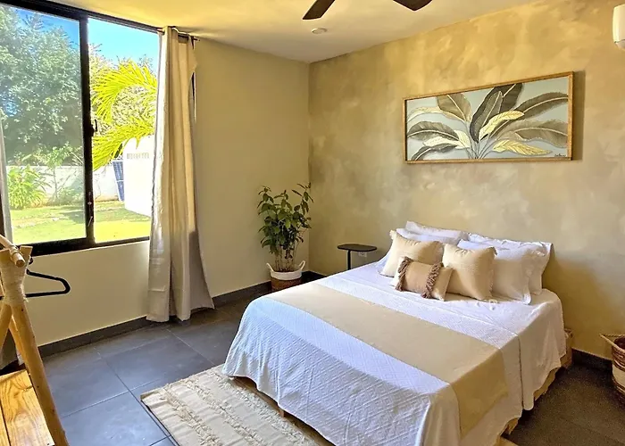 Spacious Ac Room At La Playita - Villavida