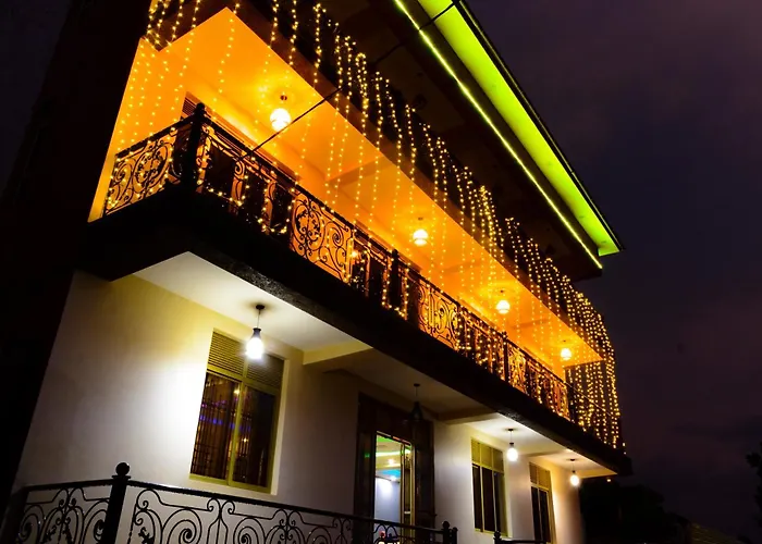 Kanye Bridge Hotel Jinja
