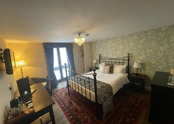 The Bubble Inn Hotel