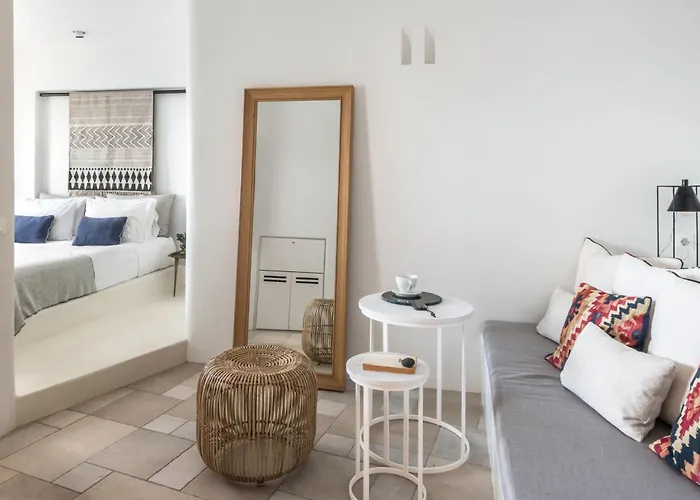 Porto Fira Suites