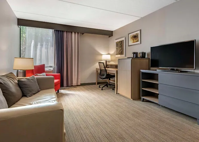 Comfort Inn & Suites Liverpool - Syracuse North