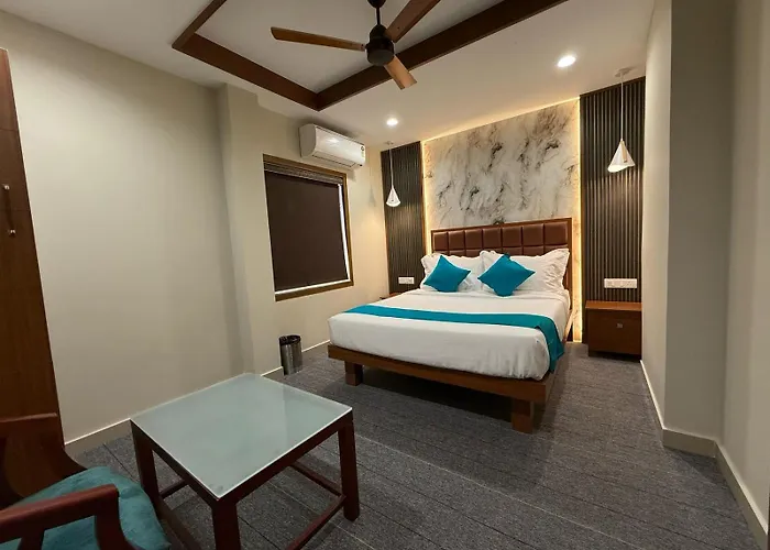 Nexstay Bloomax Residency
