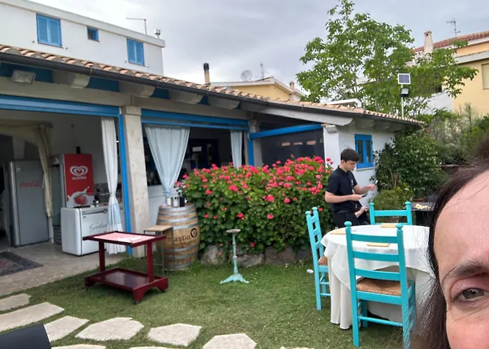 Hotel S'Ortale con Parcheggio interno e Ristorante all'aperto