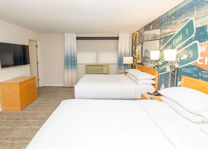 Hotel Versey Chicago Lincoln Park
