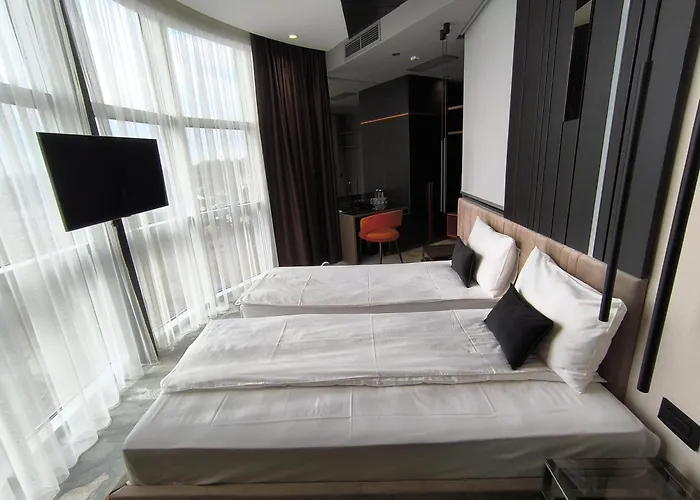 Hotel Zeneva Lux