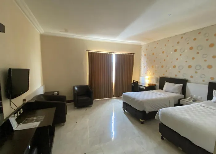 Hotel 88 Jember By Wh - Strategic Location In The City Center