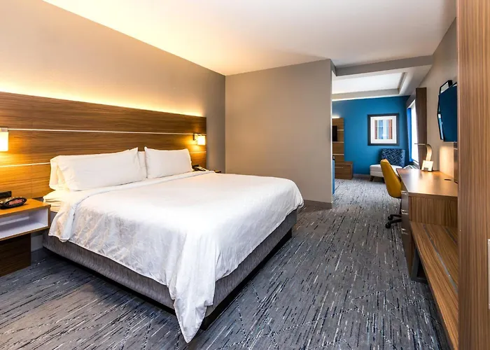 Holiday Inn Express & Suites Downtown Louisville By Ihg
