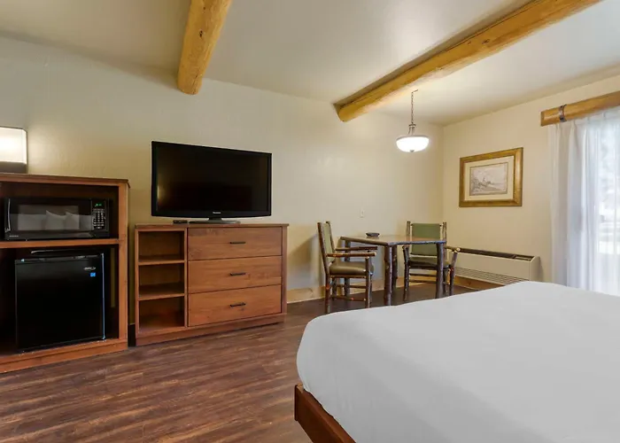 Best Western Ponderosa Lodge