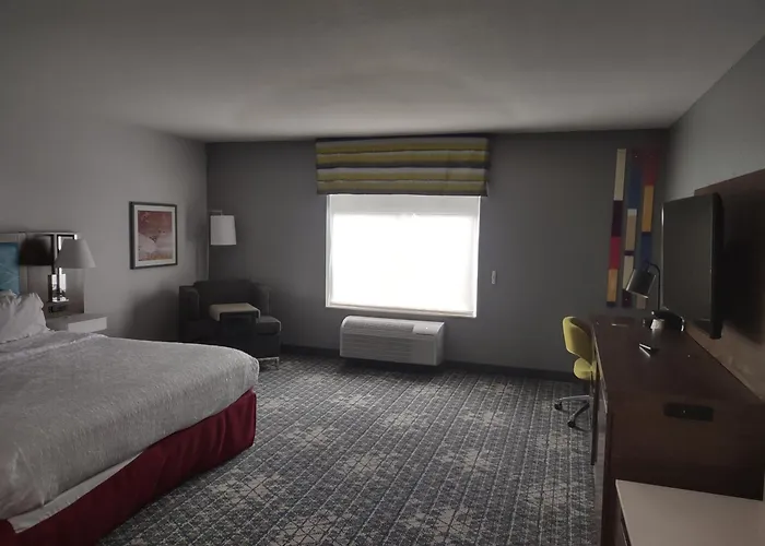 Hampton Inn & Suites Pittsburgh New Stanton Pa