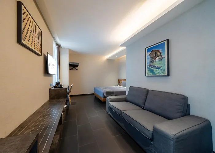 Erian Hotel