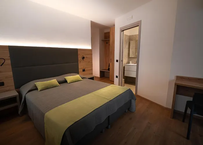 Hotel Del Negro