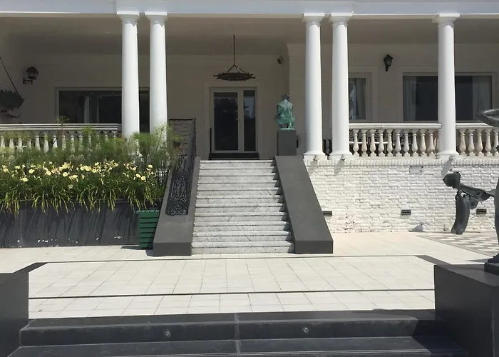Playas Art Hotel