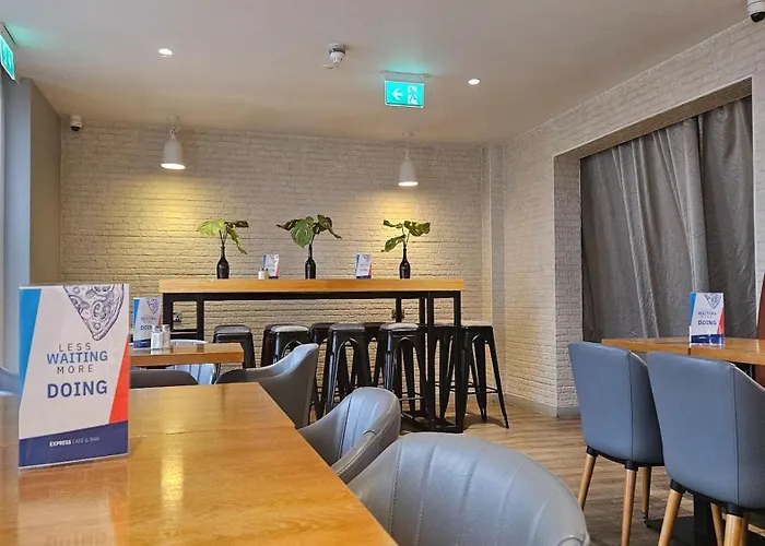 Holiday Inn Express - Wigan By Ihg