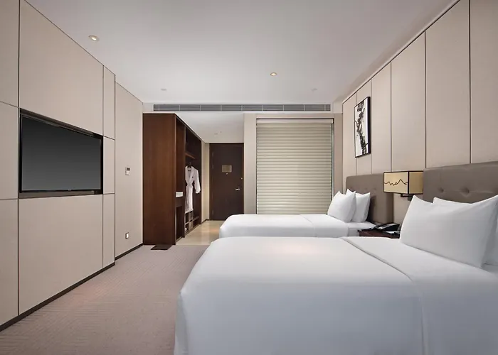 Liuzhou Imperial Dragon Bay Purejoy Hotel