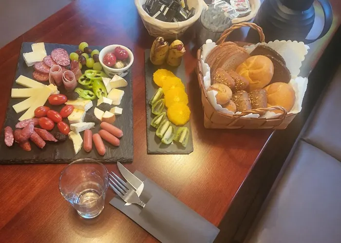 HOTEL RITTERS WEINSTUBEN kaffe restoran MERSEBURG