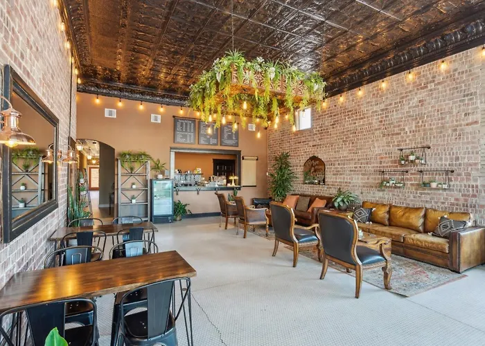 The Eastland Historic Hotel- Hondo Room